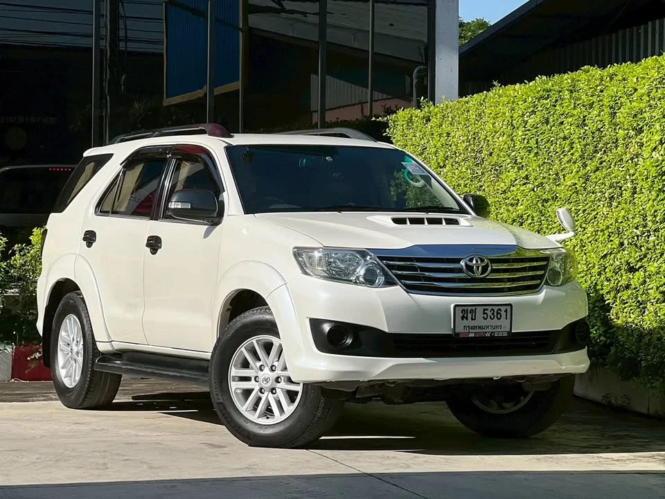 2012 Toyota Fortuner I 2