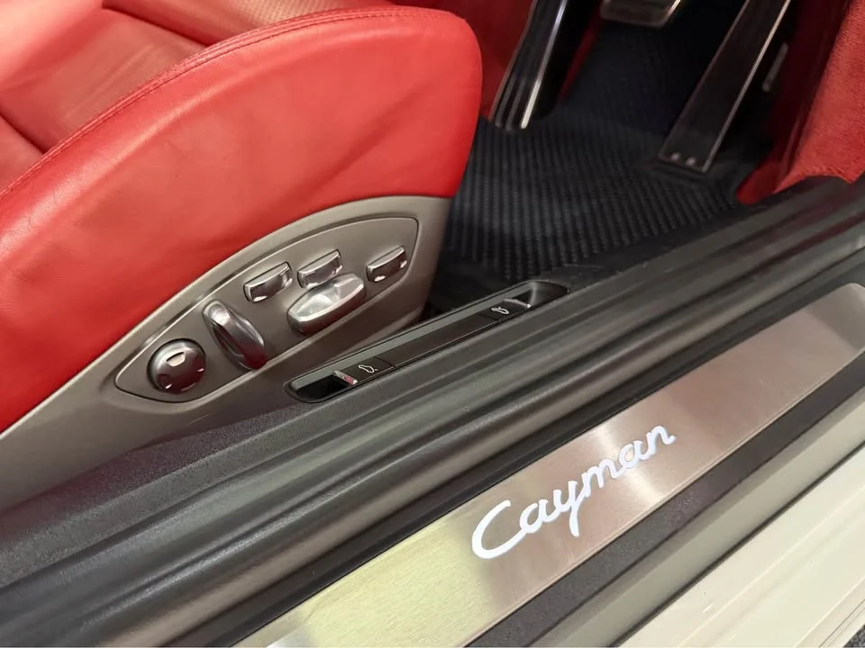 2016 Porsche Boxster and Cayman III 3