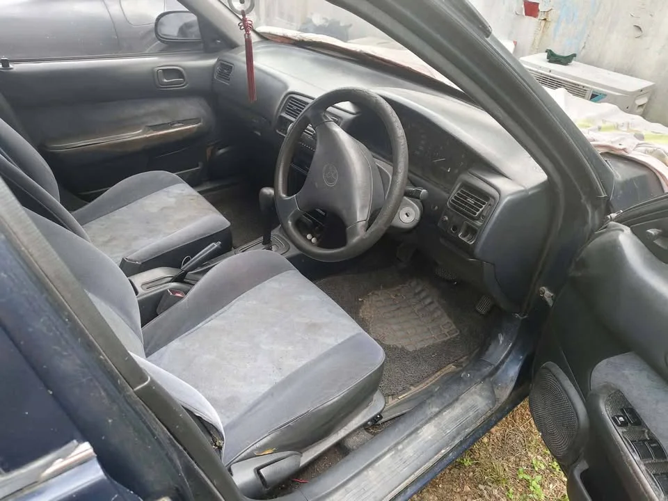 2000 Toyota Corolla Altis VIII (E110) 3
