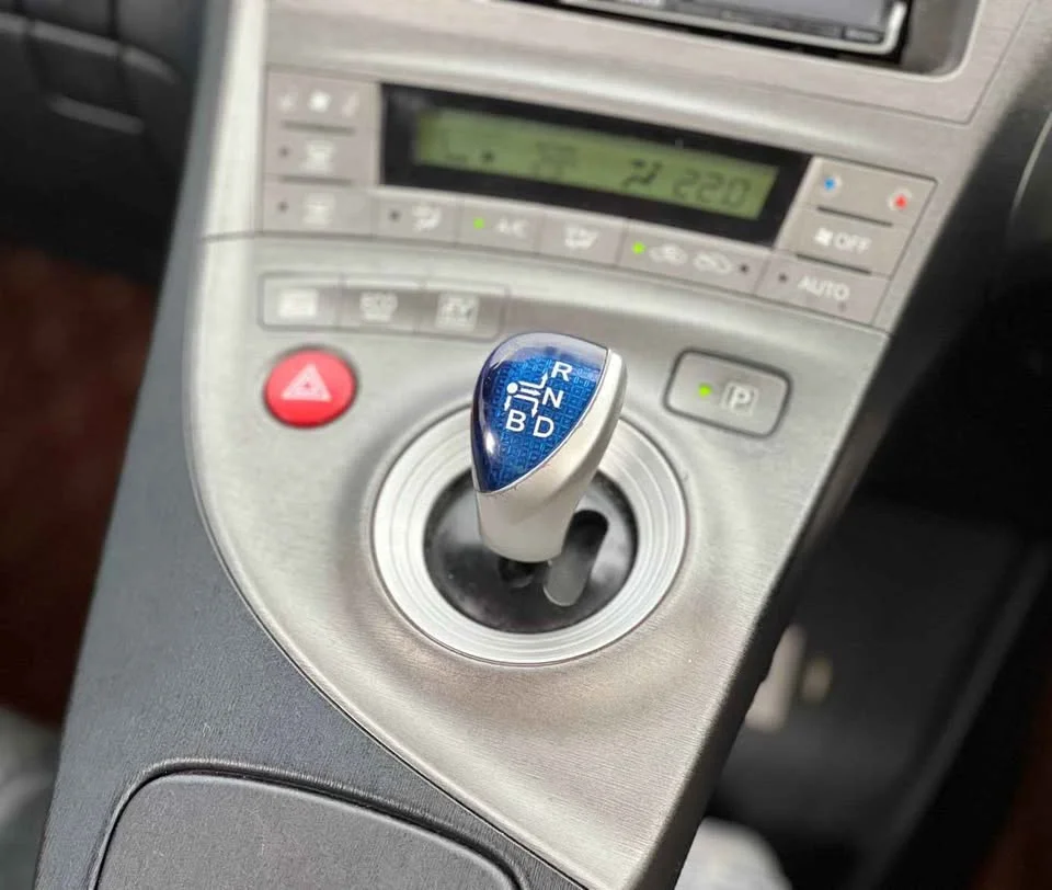 2012 Toyota Prius III 2
