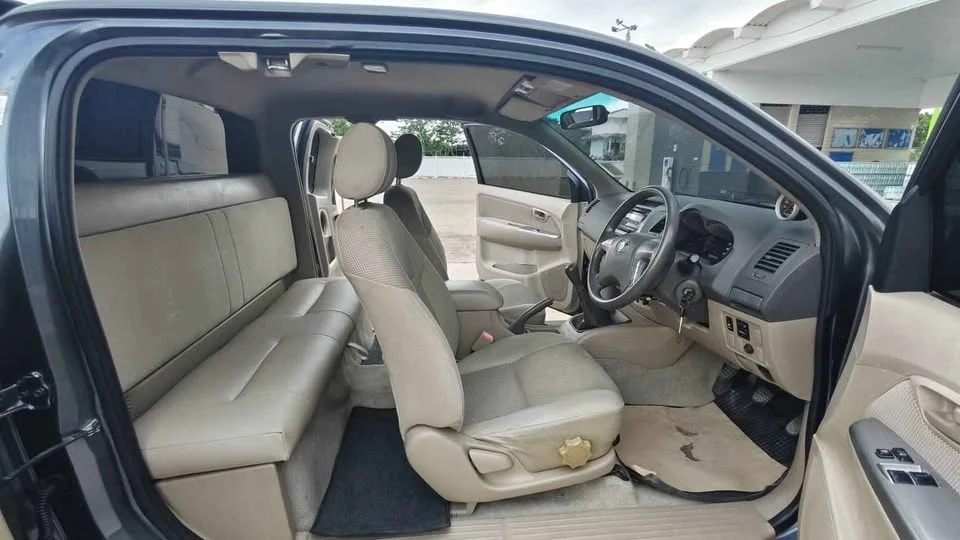 2013 Toyota Hilux VII 2