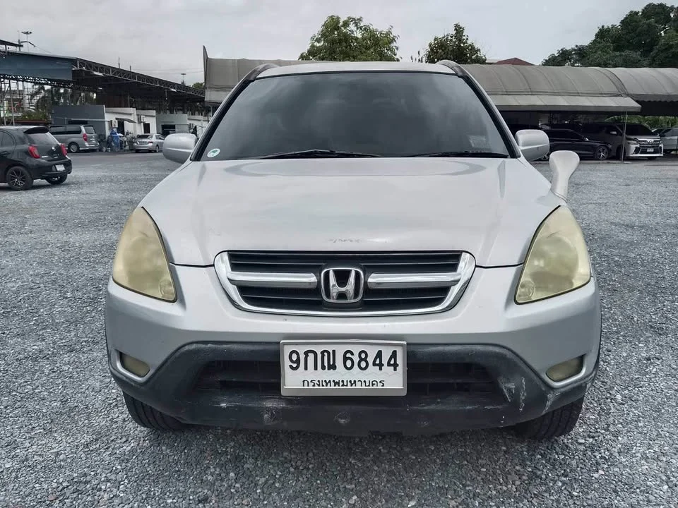 2004 Honda CR-V II 2