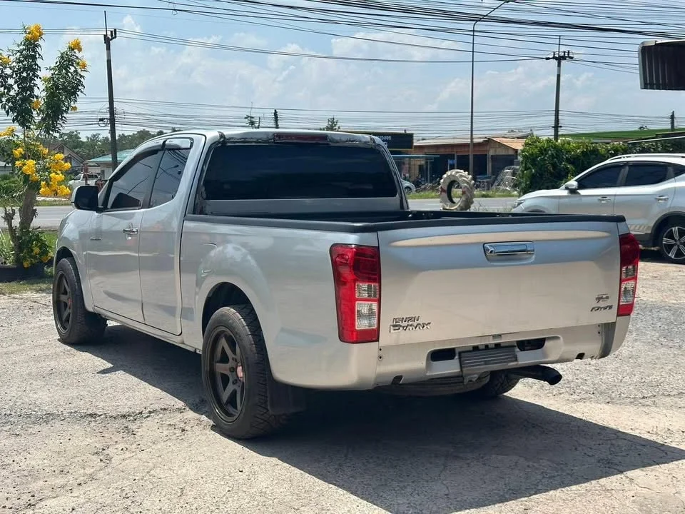 2016 Isuzu D-Max II (RT) 3