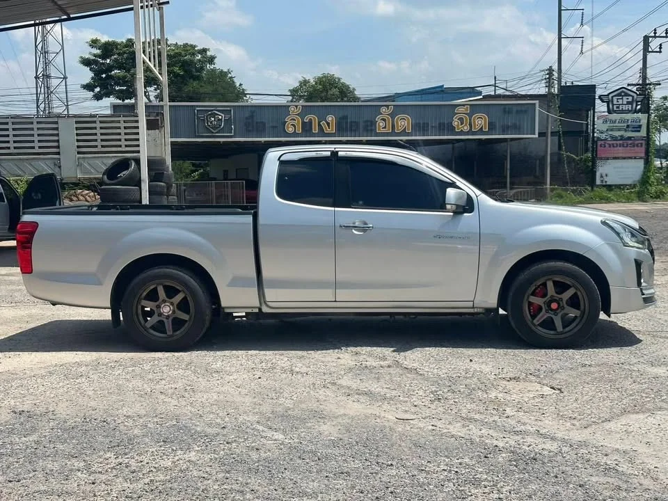 2016 Isuzu D-Max II (RT) 2