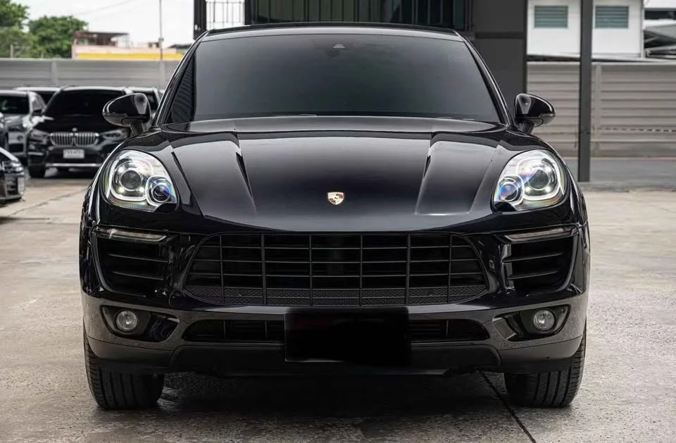 2016 Porsche Macan I 2