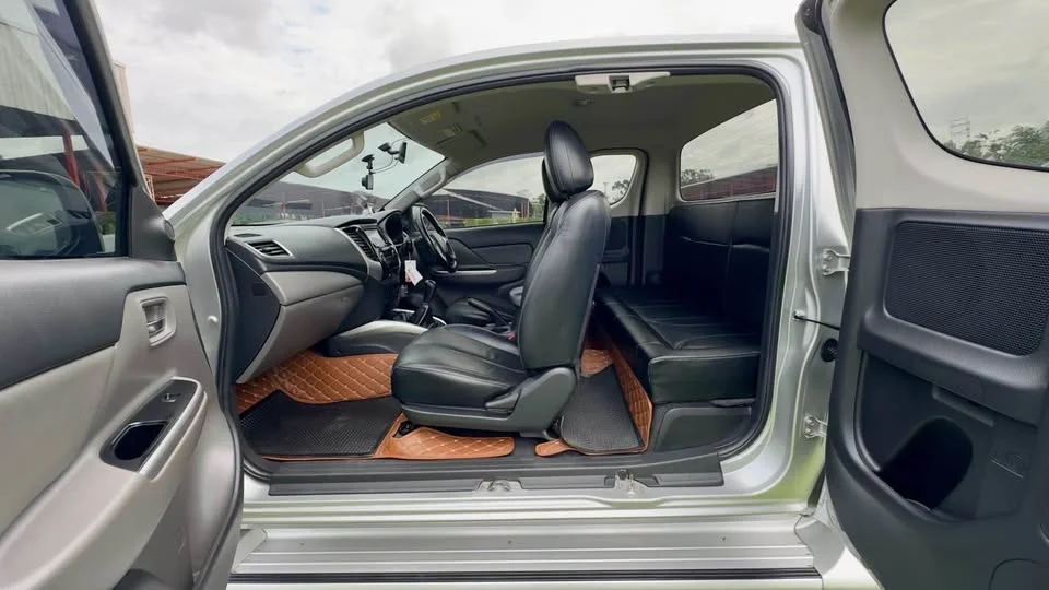 2017 Mitsubishi Triton V 3