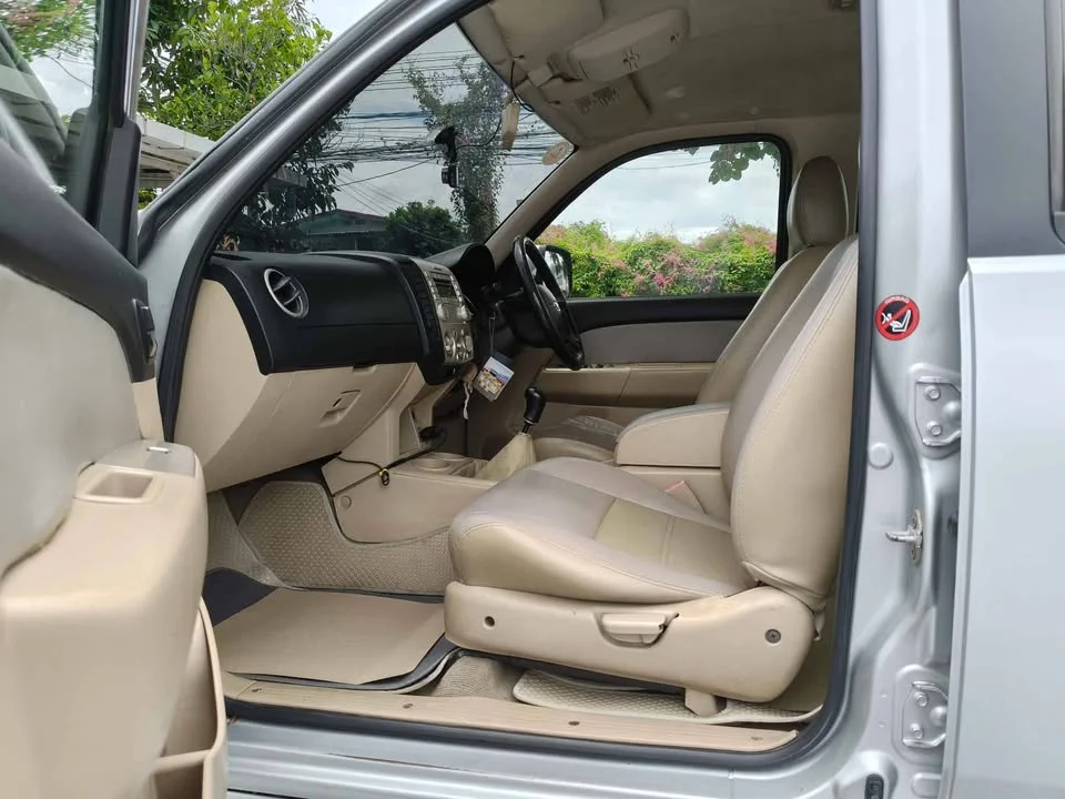 2007 Ford Everest I 3