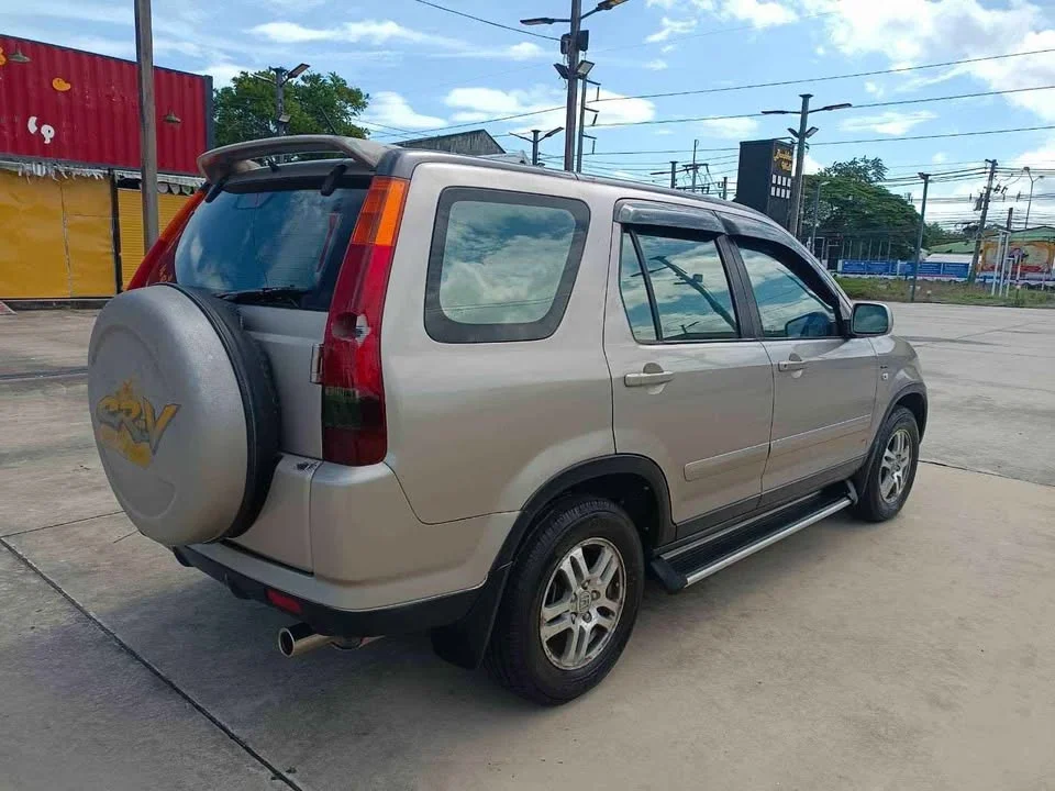 2002 Honda CR-V II 3