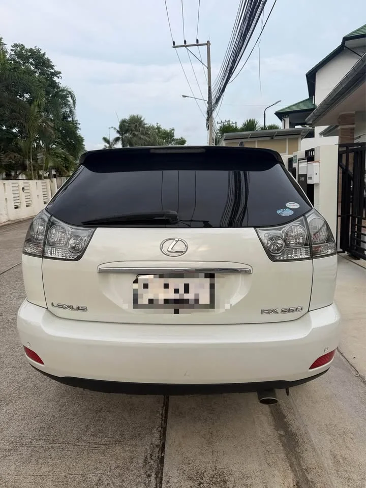 2010 Toyota Harrier II 3