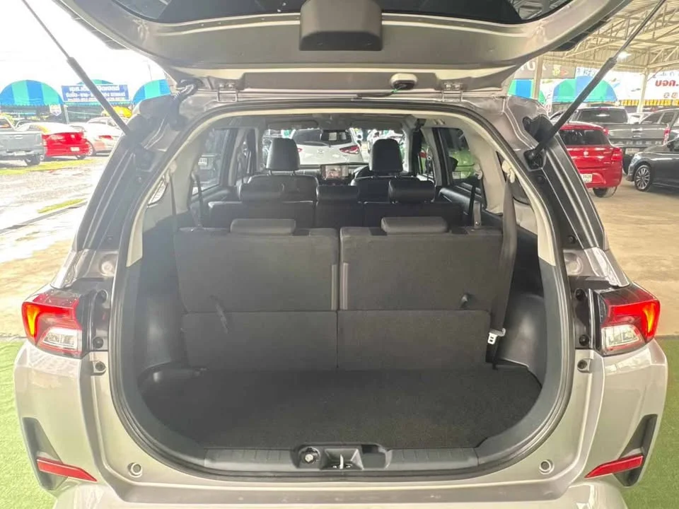 2023 Toyota Veloz III 3