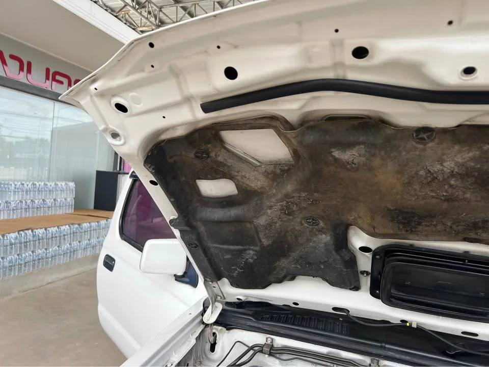 2006 Nissan Frontier I 3