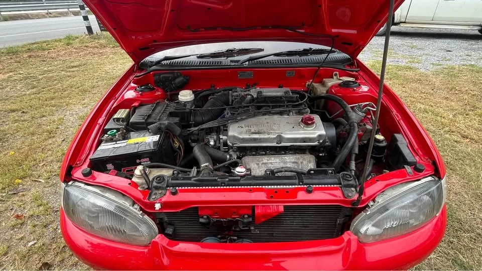 1995 Mitsubishi Colt III 3