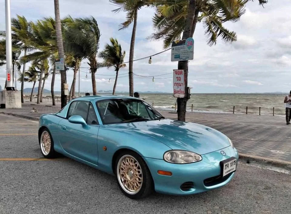 2003 Mazda MX-5 II 2