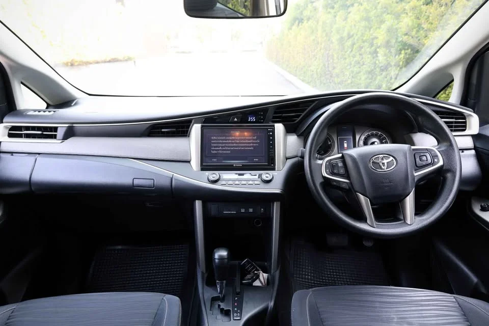 2023 Toyota Innova II 3