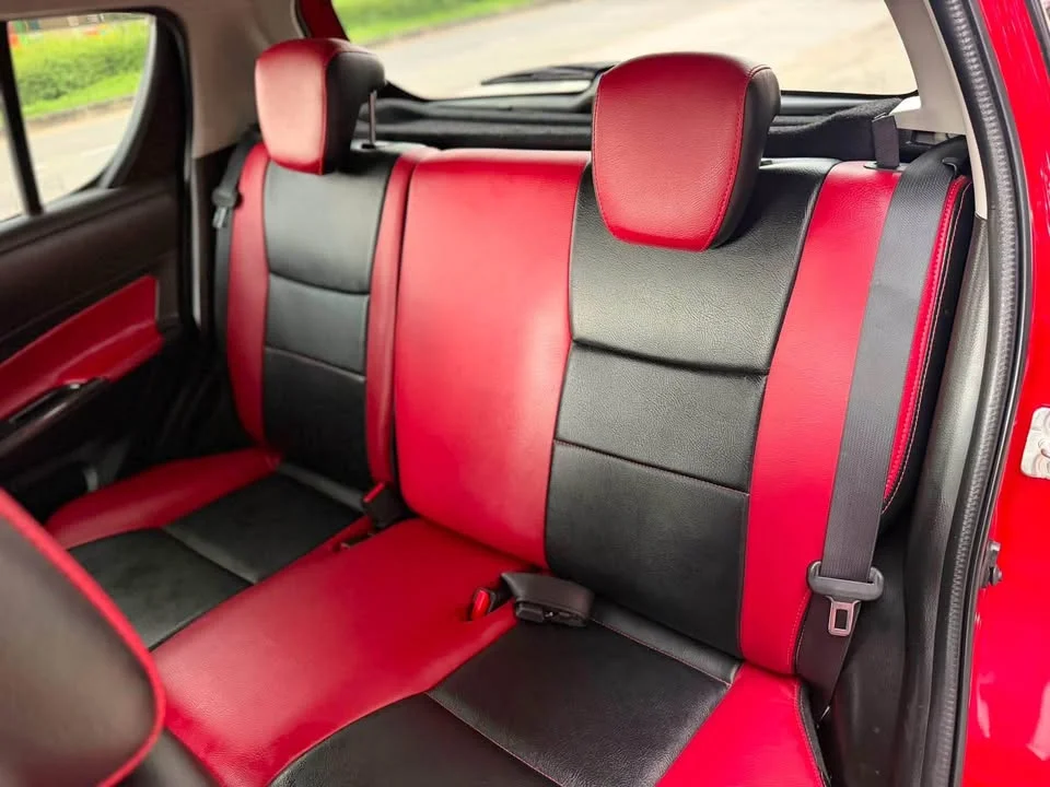 2013 Suzuki Swift II 2