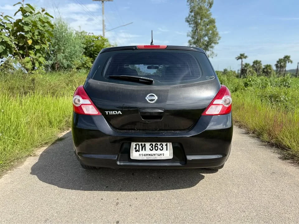 2010 Nissan Tiida I (C11) 3