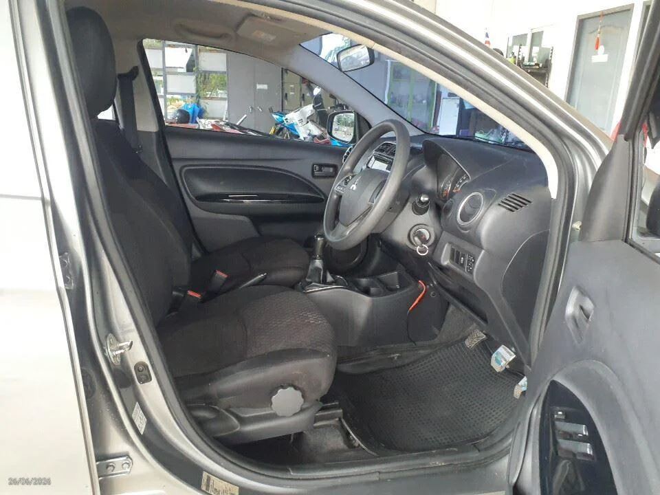 2017 Mitsubishi Mirage VI 3