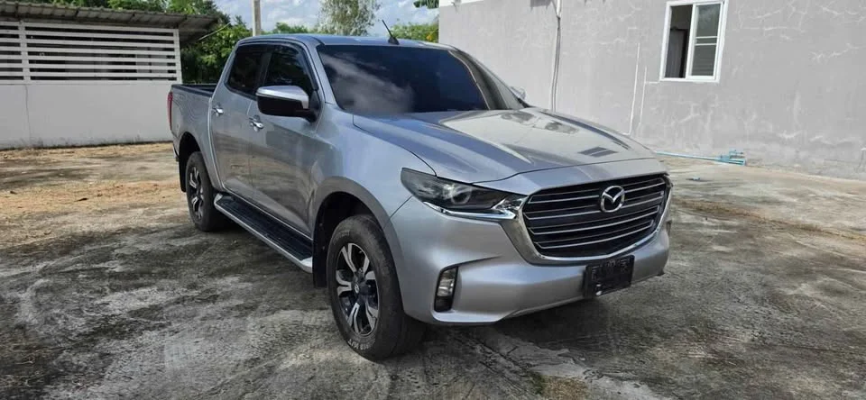 2021 Mazda BT-Series III 2