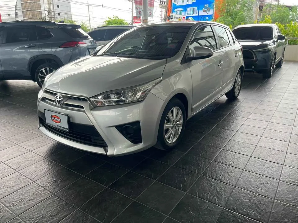 2015 Toyota Yaris III 3