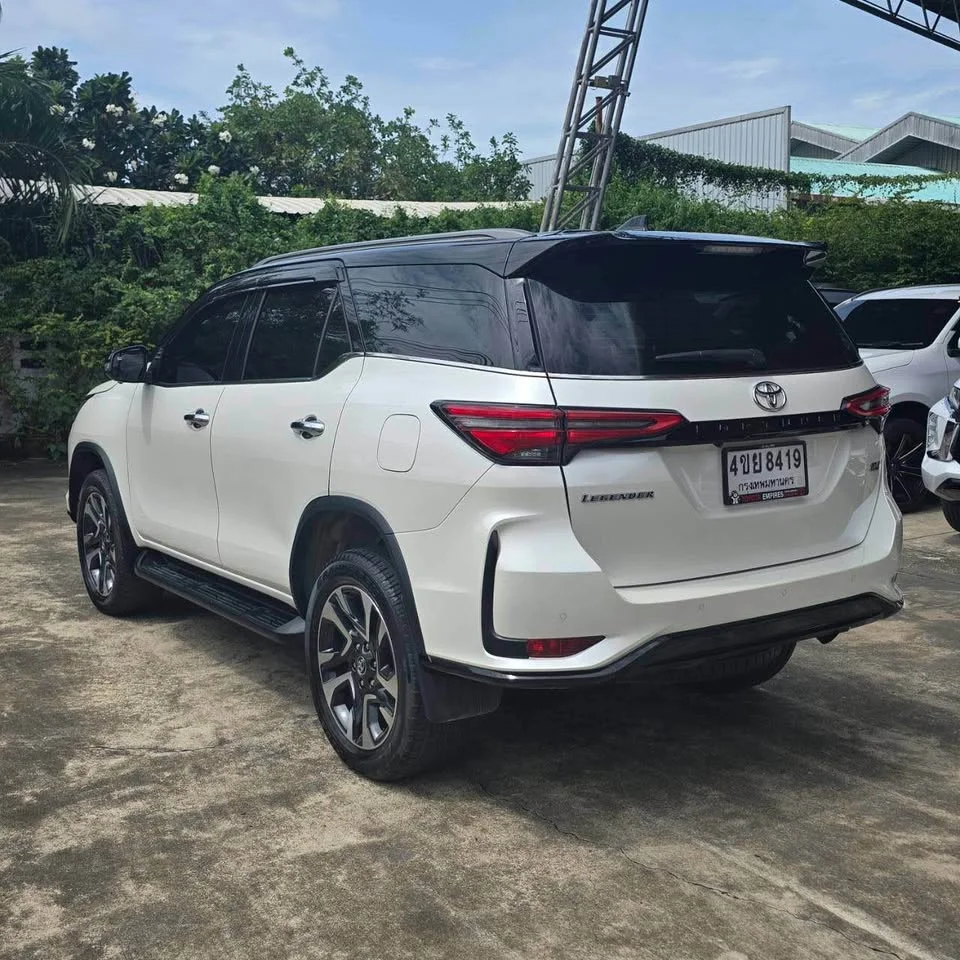 2022 Toyota Fortuner II 3