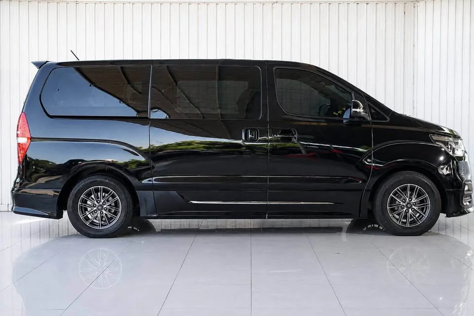 2022 Hyundai H-1 II 3