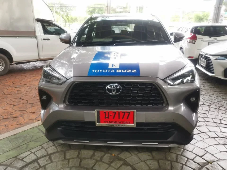 2025 Toyota Yaris Cross AC200 2
