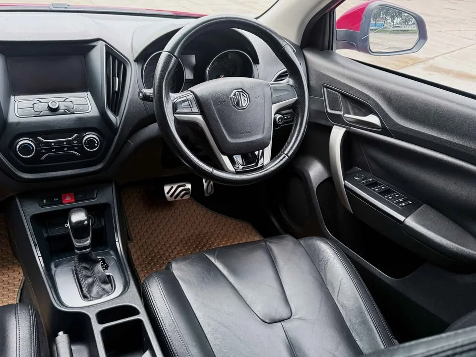 2017 MG 5 I  3