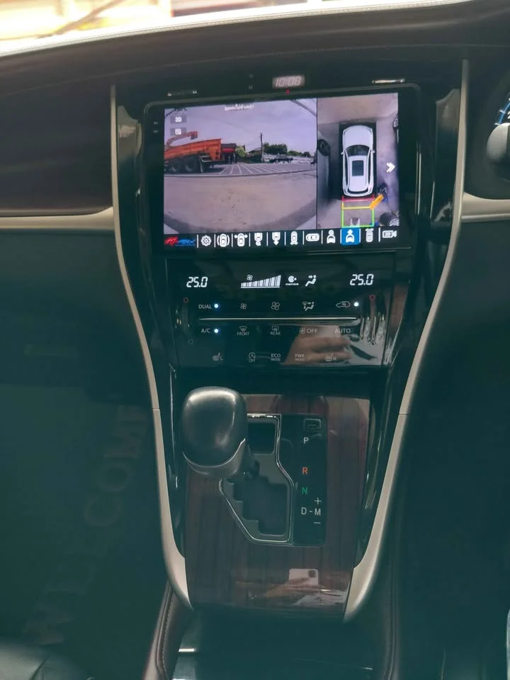 2014 Toyota Harrier III 2