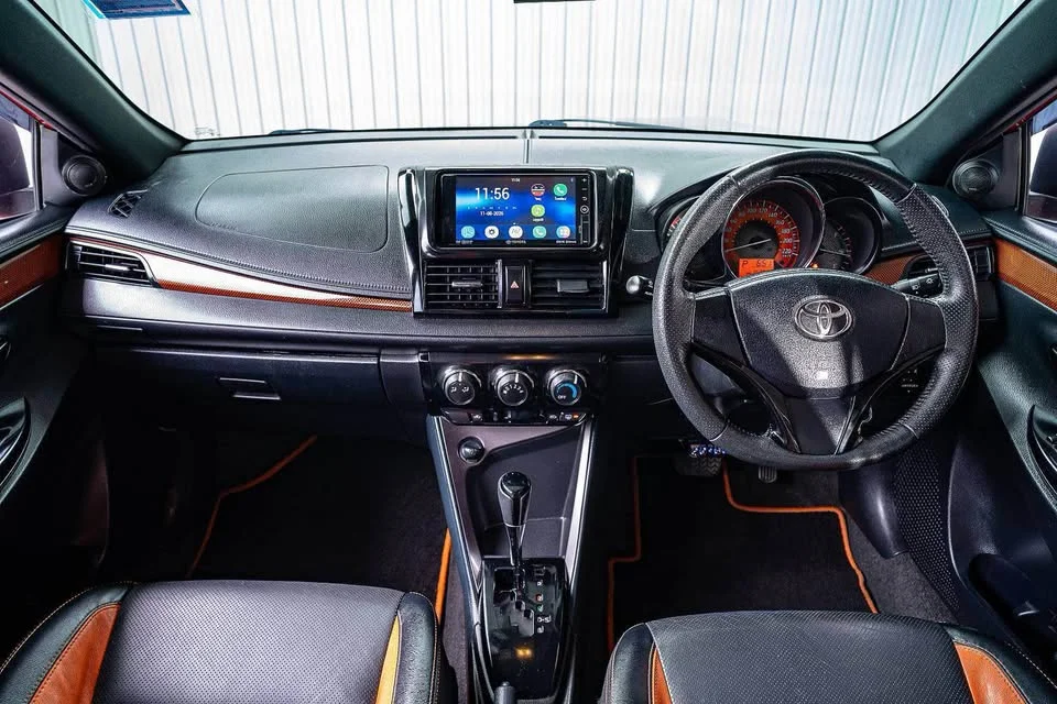 2016 Toyota Yaris III 3
