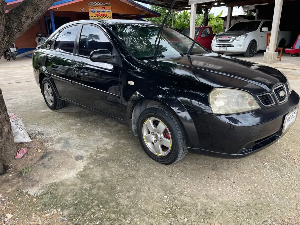2004 Chevrolet Optra 3