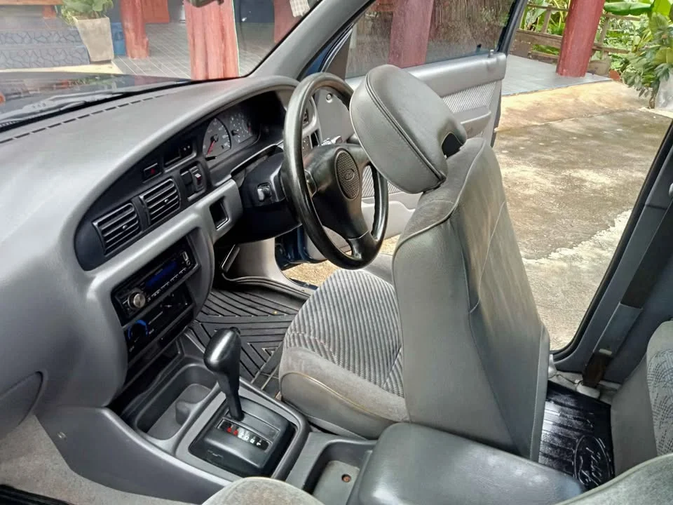 2000 Mazda 2500 Fighter V 3