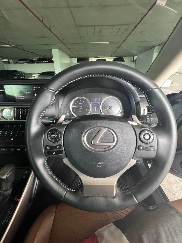 2015 Lexus IS III 2
