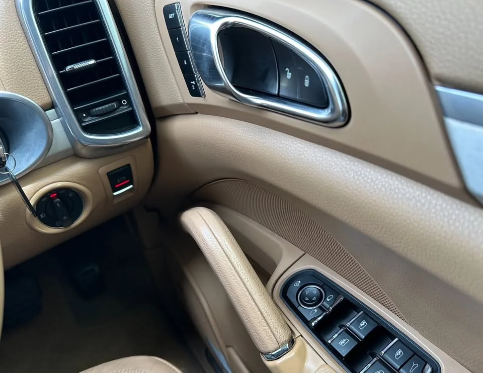 2012 Porsche Cayenne II 3