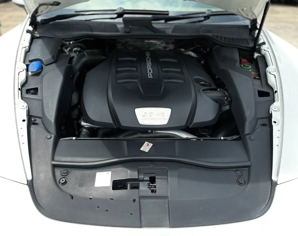 2012 Porsche Cayenne II 2