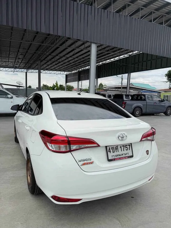 2018 Toyota Yaris ATIV III 2