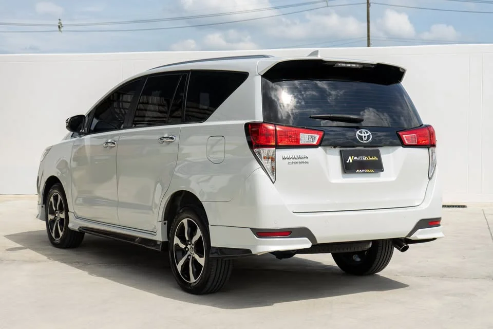 2023 Toyota Innova II 2