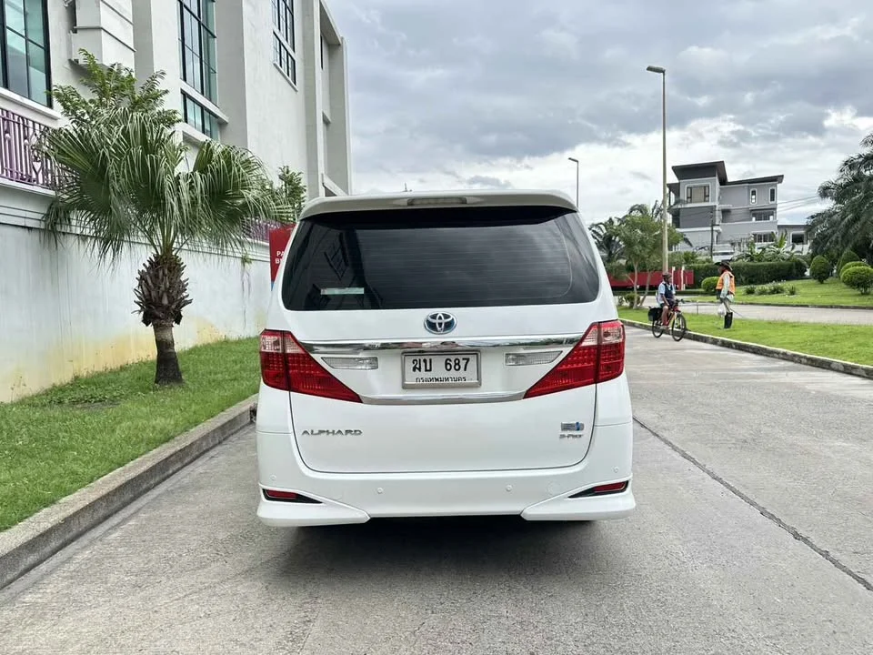 2012 Toyota Alphard, Vellfire II (AH20) 3
