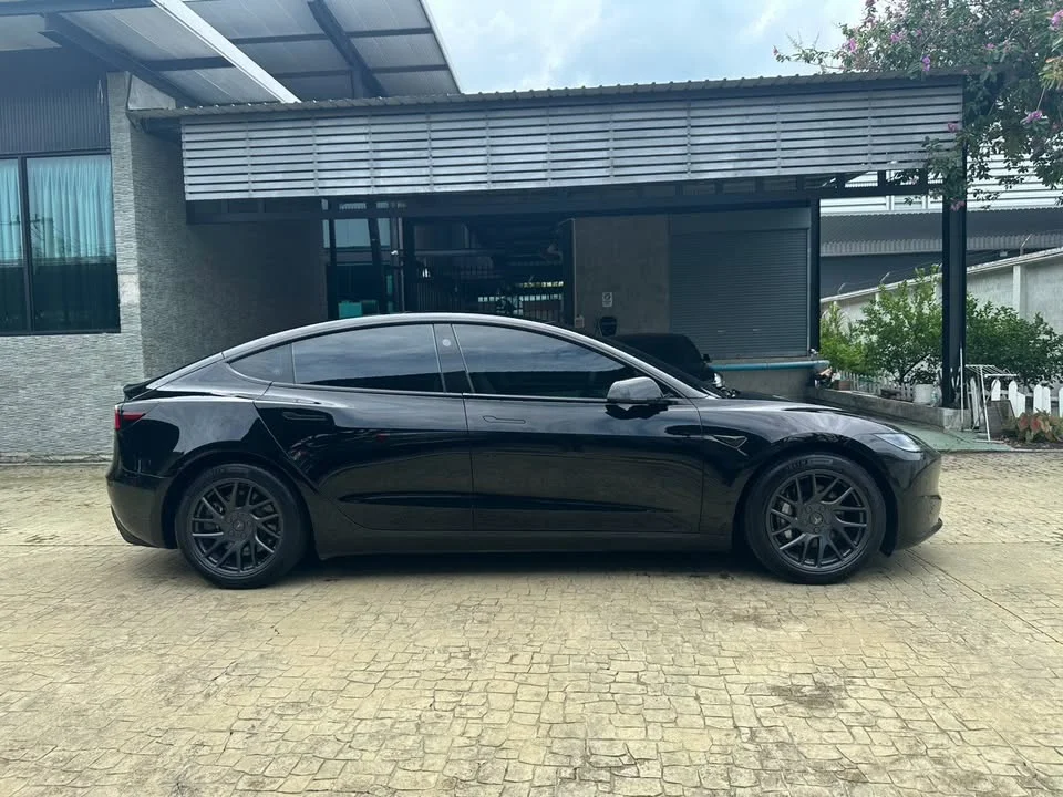 2024 Tesla Model 3 3