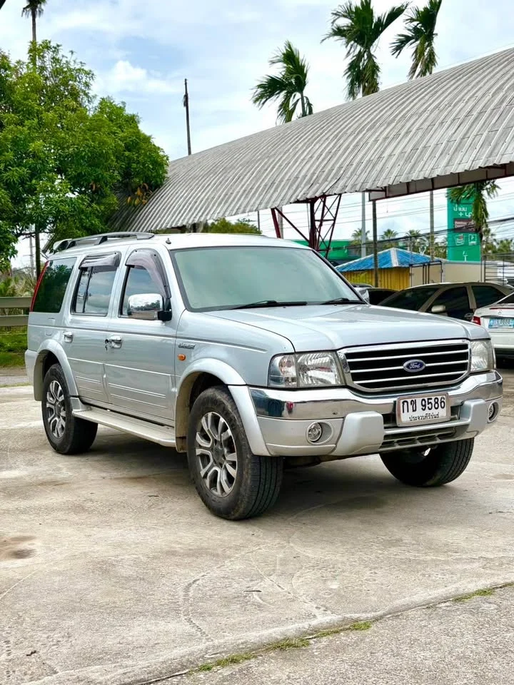 2005 Ford Everest I 3