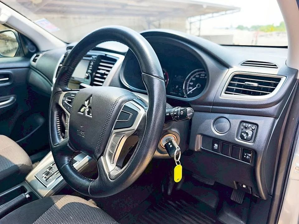 2019 Mitsubishi Triton V 3