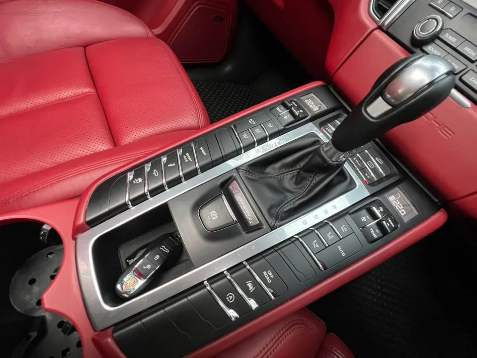 2018 Porsche Macan I 2