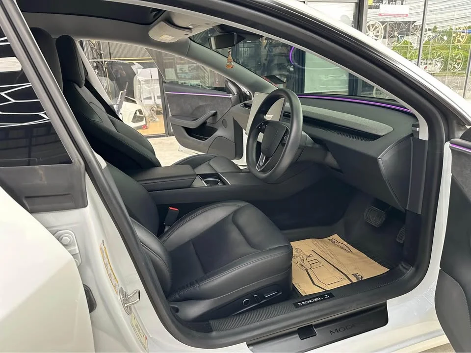 2023 Tesla Model 3 2