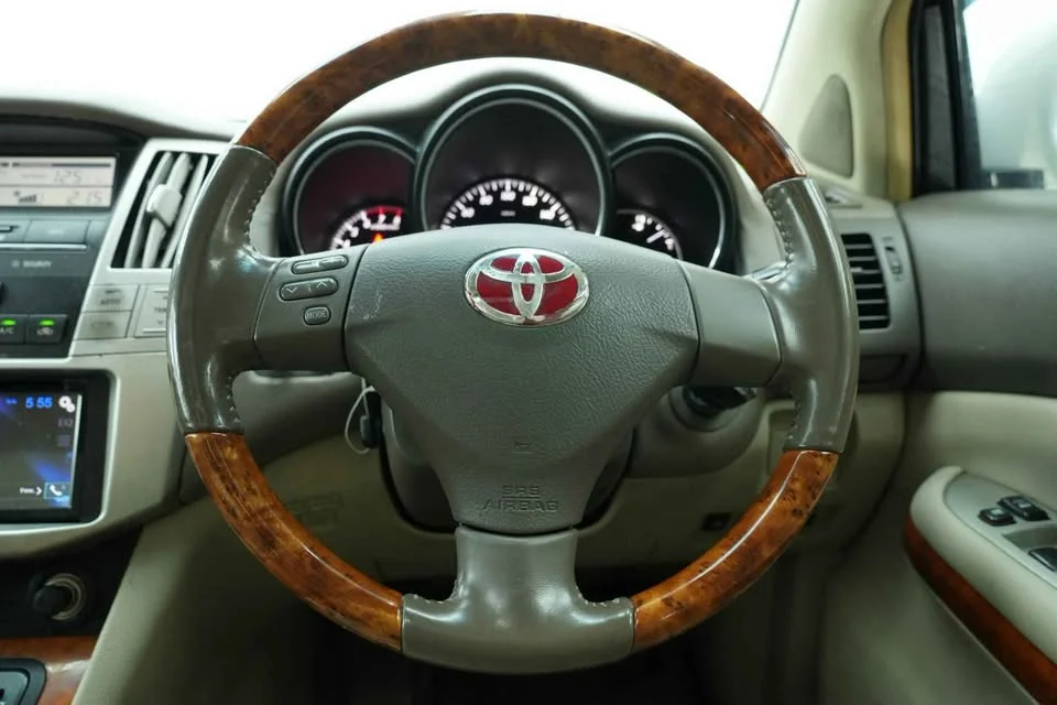 2009 Toyota Harrier II 2