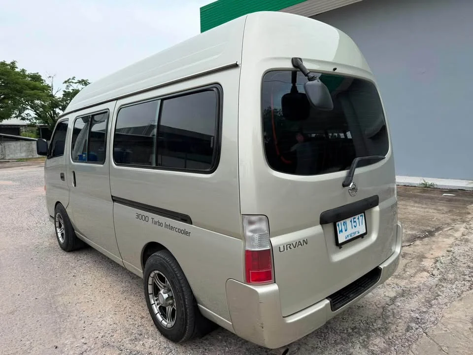 2010 Nissan Urvan V (E25) 2