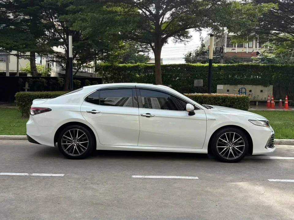 2021 Toyota Camry VIII (XV70) 3