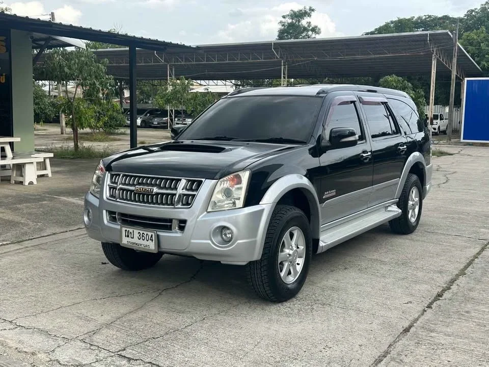 2007 Isuzu MU-7 3
