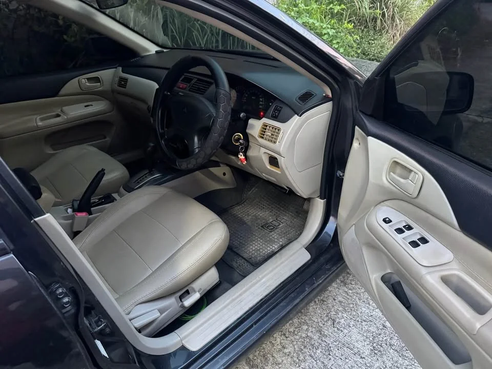 2010 Mitsubishi Lancer VIII 2