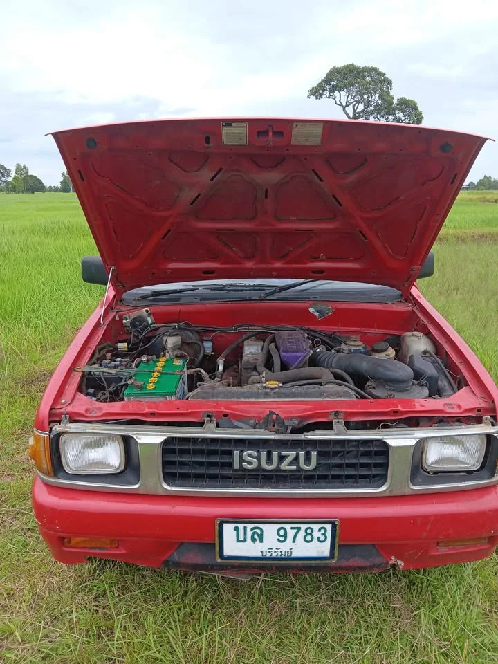 1990 Isuzu TFR III 3