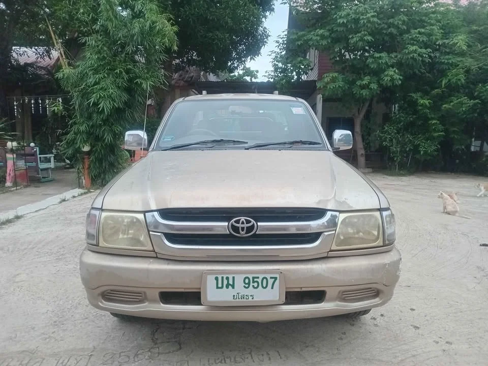 2003 Toyota Hilux Tiger VI 2