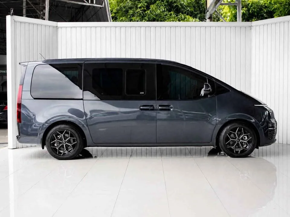 2022 Hyundai Staria US4 2